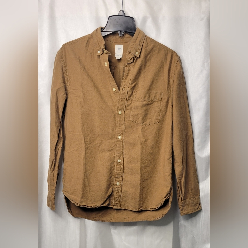 H&M LOGG Button down shirt, regular fit.